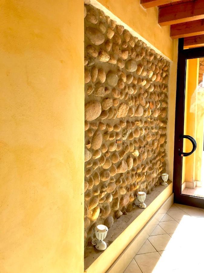شقة Casa Vacanze Raggio Di Sole فاليجيو سول مينشيو المظهر الخارجي الصورة