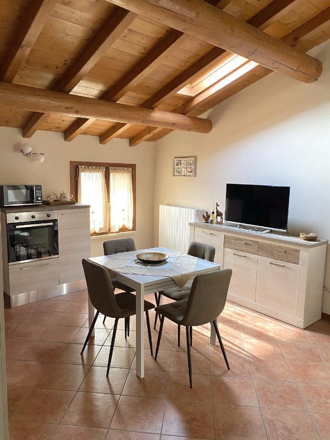 شقة Casa Vacanze Raggio Di Sole فاليجيو سول مينشيو المظهر الخارجي الصورة